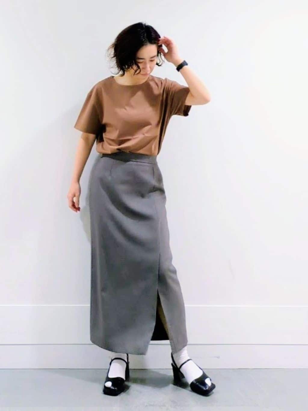 ミズタさんの「UNTITLED｜【接触冷感／コットン100／洗える／Tシャツ】半袖天竺プルオーバー」を使ったコーディネート