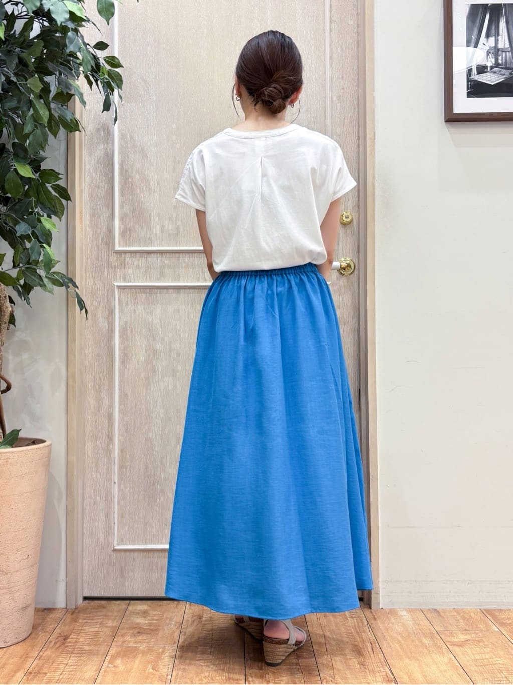なみさんの「SHOO･LA･RUE｜【高レビュー/着丈選べる】華やかさをプラスする アソートロングスカート」を使ったコーディネート