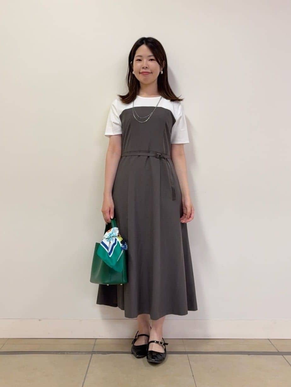 asamiさんの「UNTITLED｜【きれいめカジュアル/セミフレア】異素材ドッキングワンピース」を使ったコーディネート