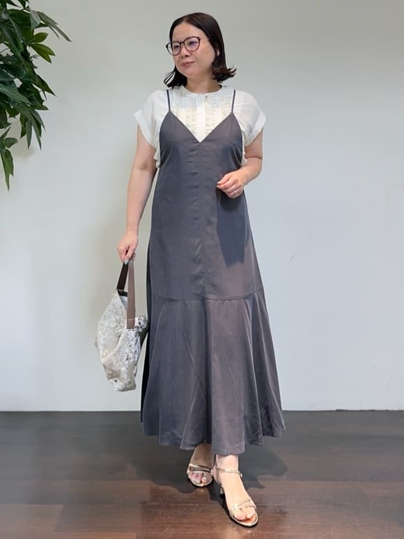 Asamiさんの「UNTITLED｜【洗える/肩紐調節可能】パウダーキャミワンピース」を使ったコーディネート