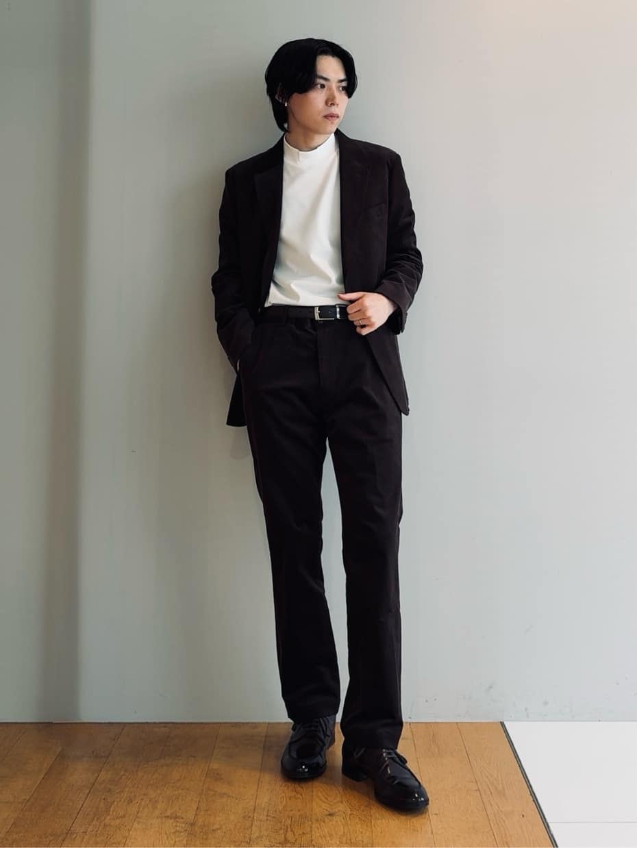 Tightさんの「TAKEO KIKUCHI｜【Sサイズ～】ストレッチコーデュロイ ジャケット」を使ったコーディネート