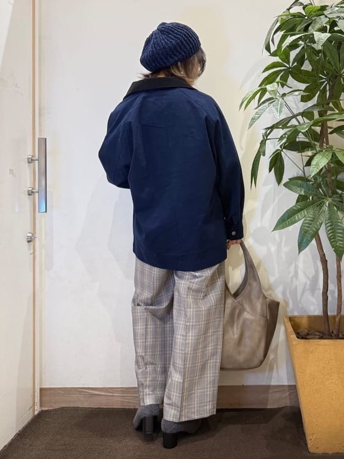 misakiさんの「SHOO･LA･RUE｜【S-LL】オーバーシルエットでこなれ感 襟コール カバーオール」を使ったコーディネート