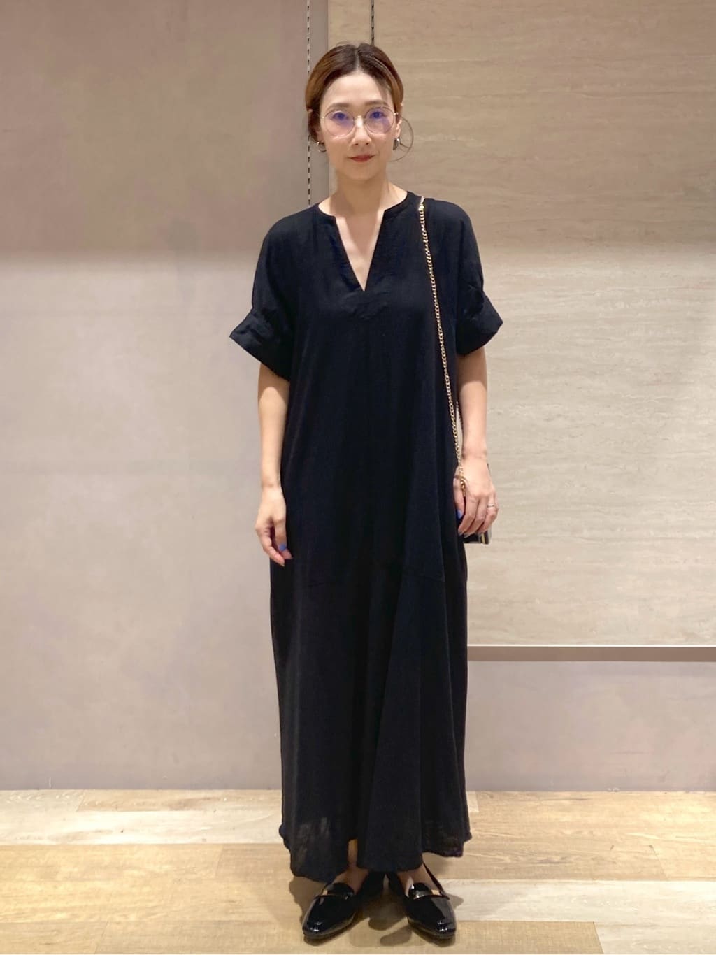 たけねぇさんの「OPAQUE.CLIP｜レーヨン麻キーネックワンピース【洗える】」を使ったコーディネート