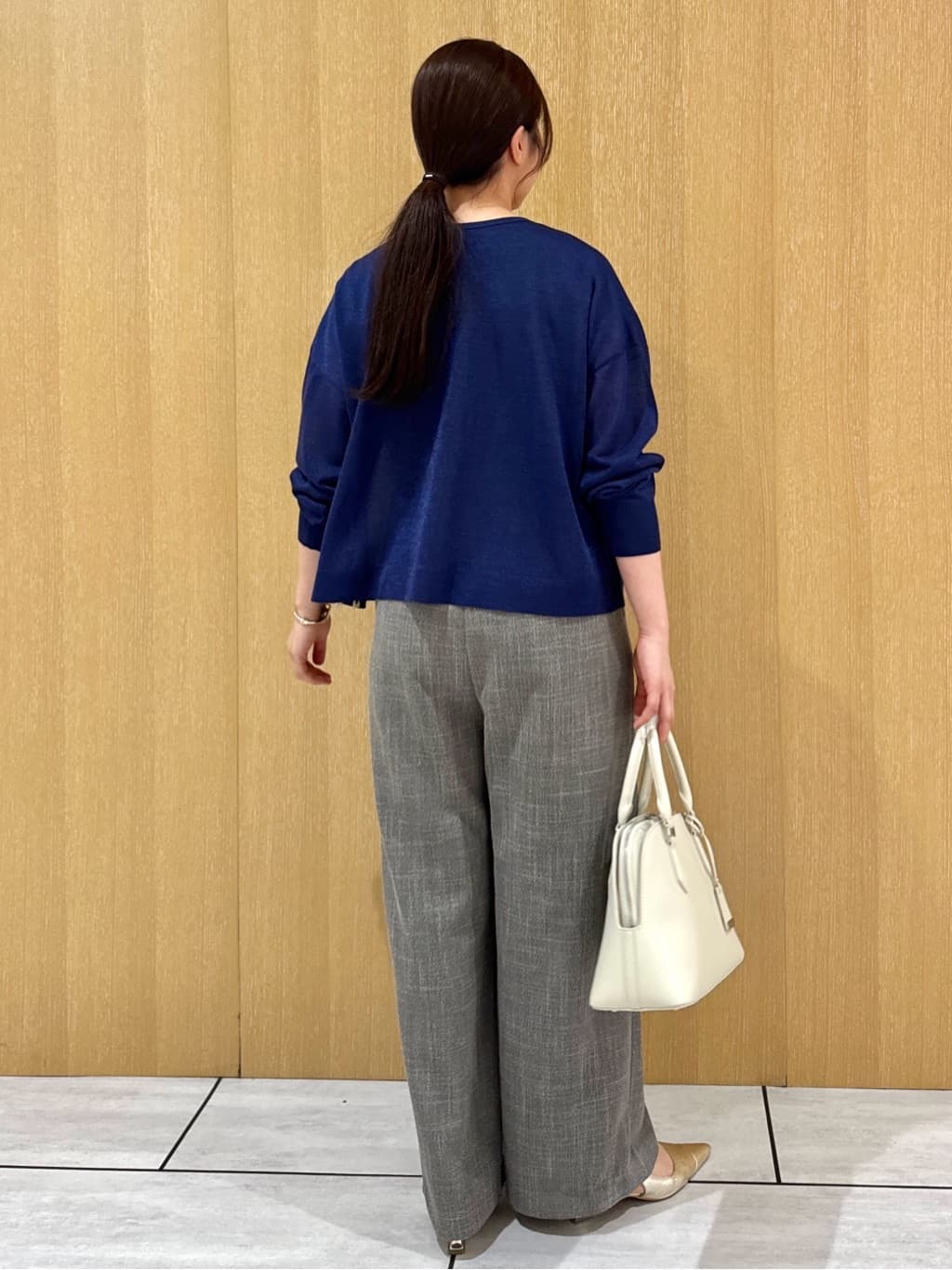 nanaさんの「UNTITLED｜【前後2WAY/アンサンブル可/ゆったり】シアーカーディガン」を使ったコーディネート