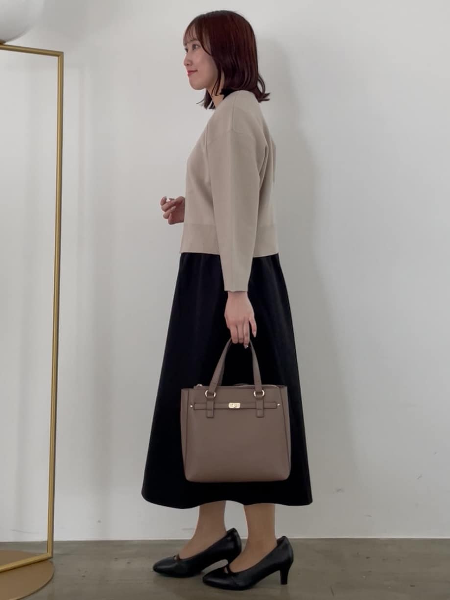 yukariさんの「Reflect｜【軽い羽織に◎／セットアップ可】パール調ボタン付きカーディガン」を使ったコーディネート