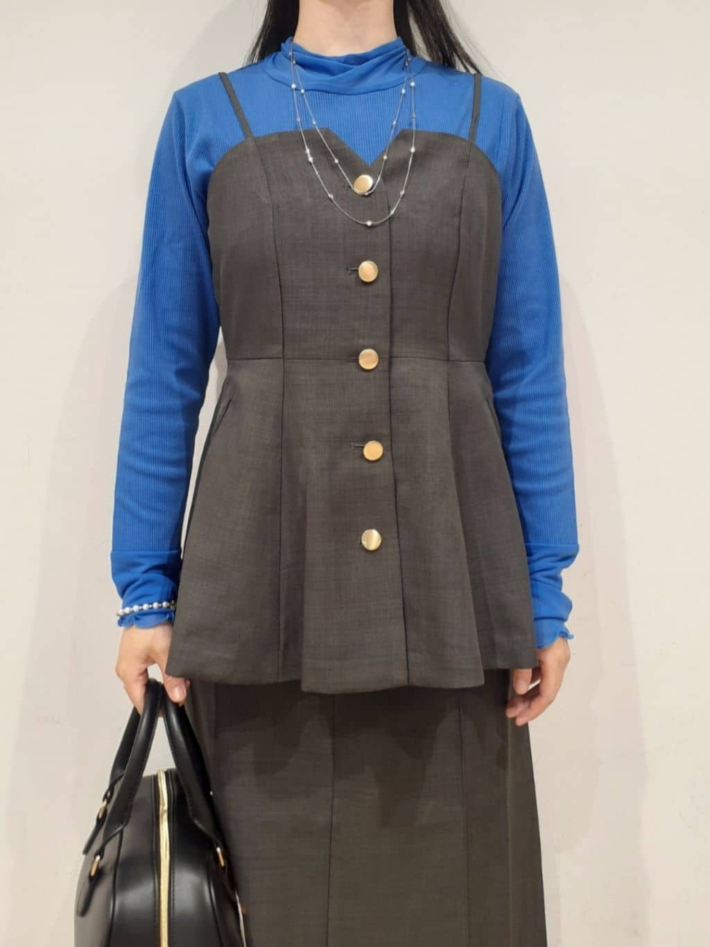 にこさんの「grove｜【カセット服】主役級キャミビスチェ」を使ったコーディネート