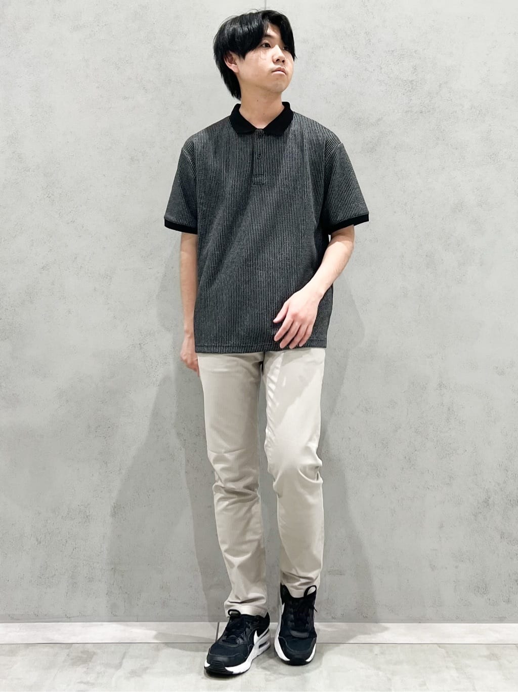 SHI-MAさんの「THE SHOP TK｜【オールシーズン穿ける！】7DAYSストレッチへリンボンパンツ　ON&hArr;OFF兼用」を使ったコーディネート