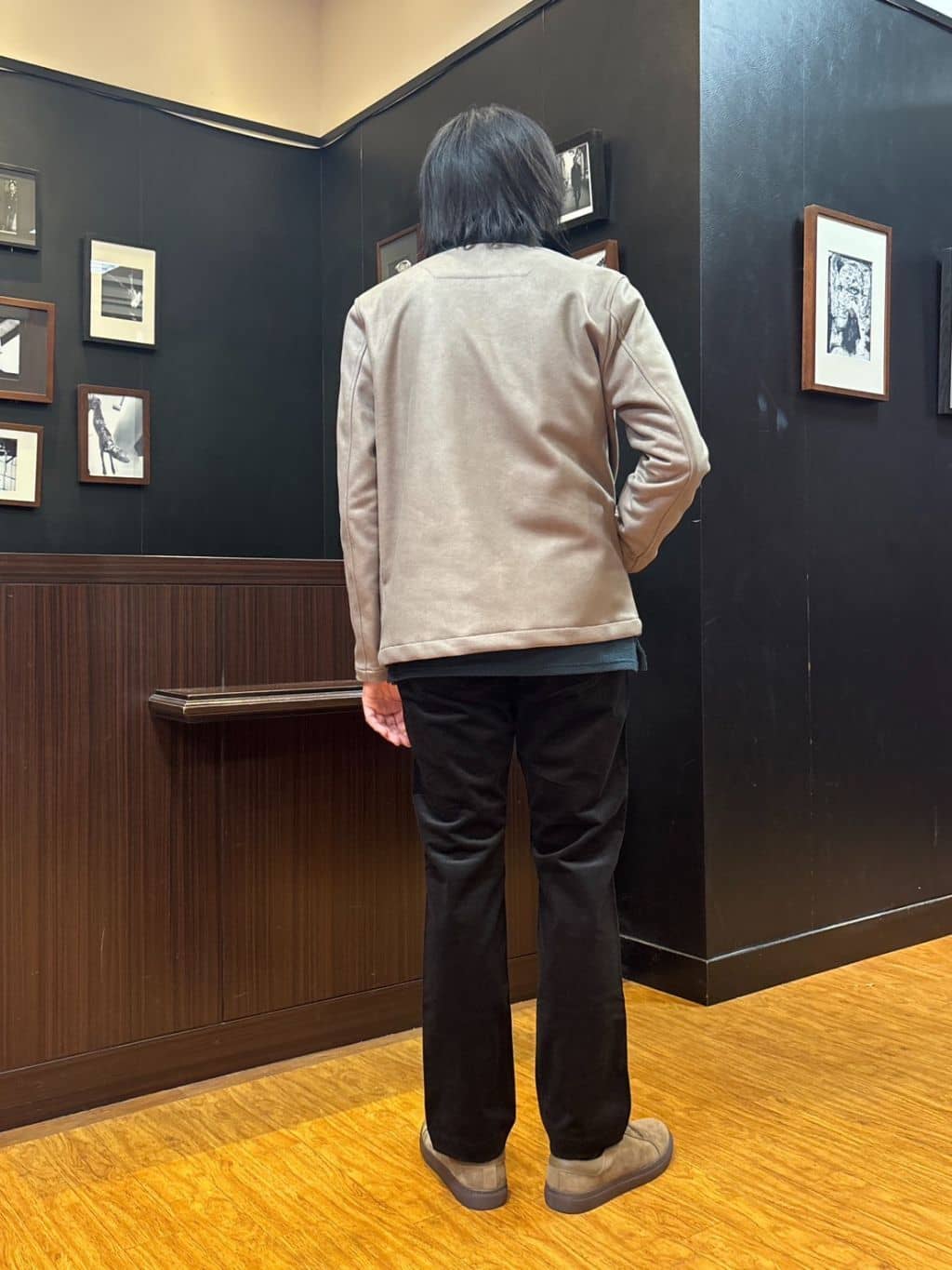 moritaさんの「TAKEO KIKUCHI｜サイドゴアストレッチコーデュロイパンツ」を使ったコーディネート