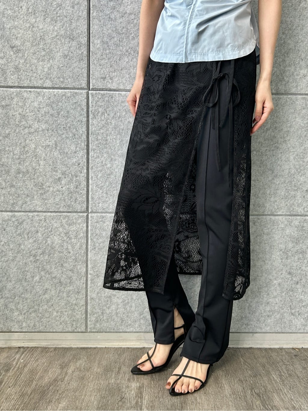 harunaさんの「CODE A｜sporty gathered blouse」を使ったコーディネート