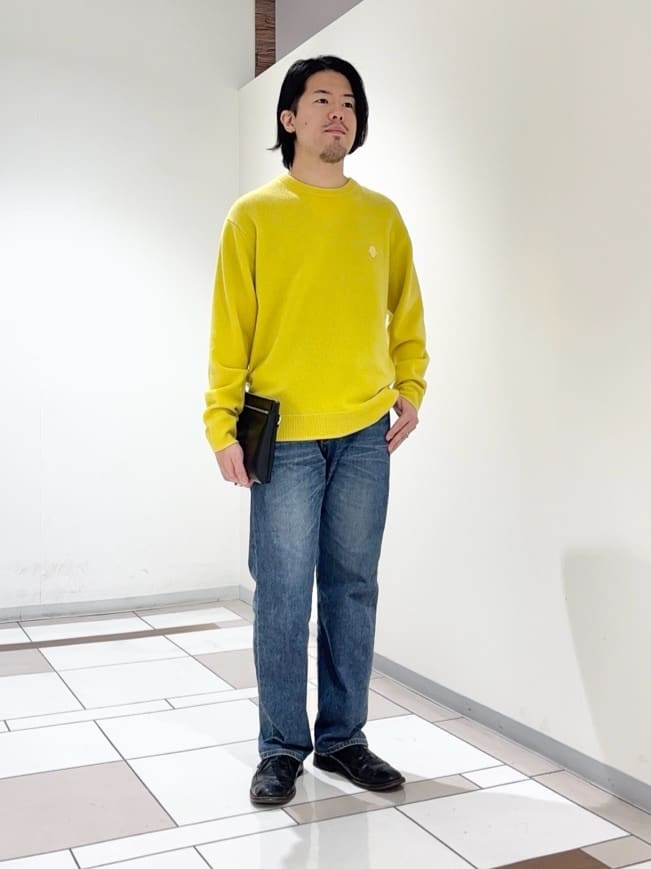 及川さんの「TAKEO KIKUCHI｜【Air Palette Knit】ワンポイント カラーニット プルオーバー」を使ったコーディネート