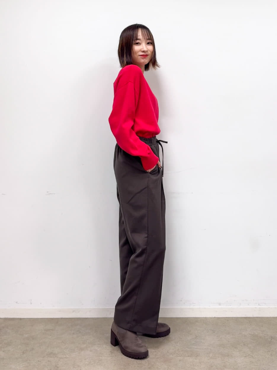 𝐜𝐡𝐢𝐤𝐚さんの「SHOO･LA･RUE｜【洗濯機可/S-LL/高レビュー】上品シルエットで美しい イージーワイドパンツ」を使ったコーディネート