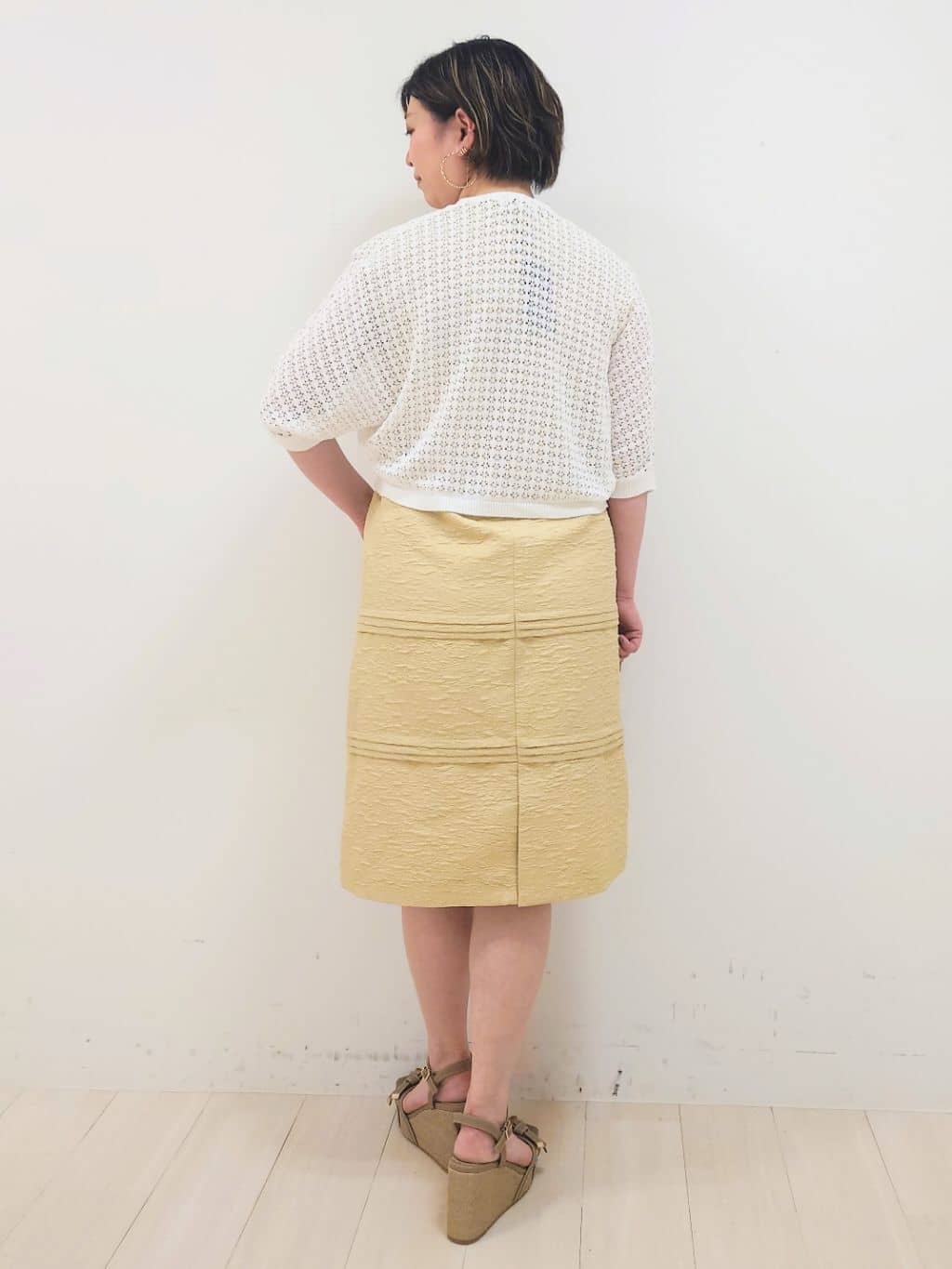 mitsuさんの「COUP DE CHANCE｜◆【SS～Lサイズ展開／透かし編み】ショート丈ボレロ」を使ったコーディネート