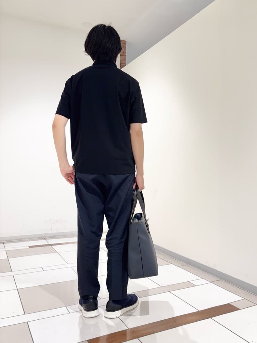 及川さんの「TAKEO KIKUCHI｜【COOL CITY WEAR】エアートール ポロシャツ /接触冷感・通気性」を使ったコーディネート