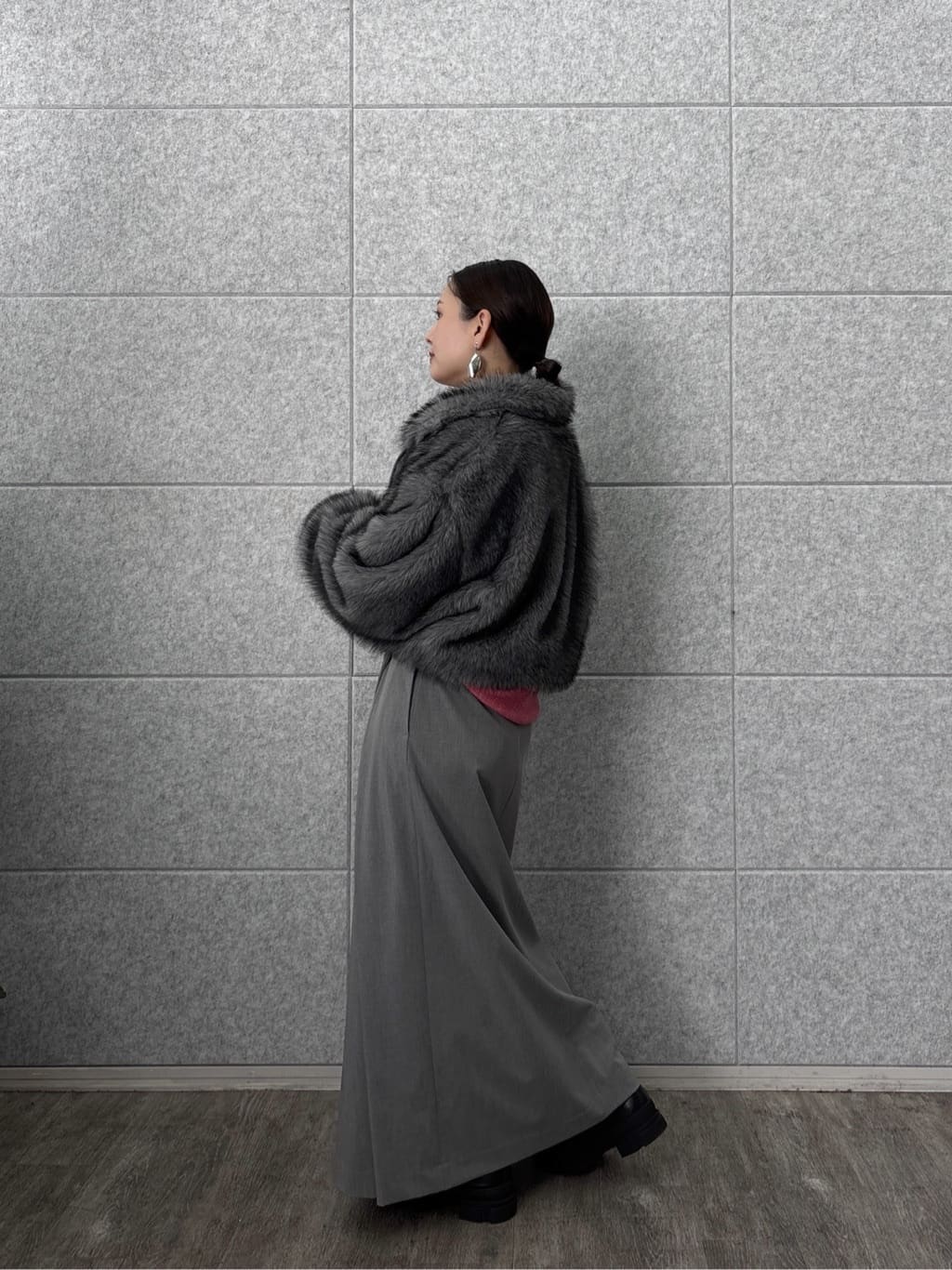 ayanoさんの「INDIVI｜【再入荷】レイヤーネックメランジラメニット」を使ったコーディネート