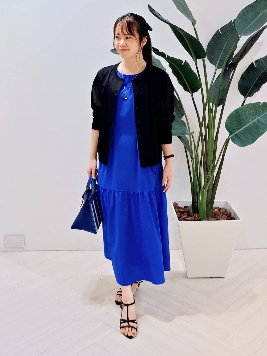 YuKaRiさんの「UNTITLED｜【1枚でコーデ完成！】タックワンピース」を使ったコーディネート