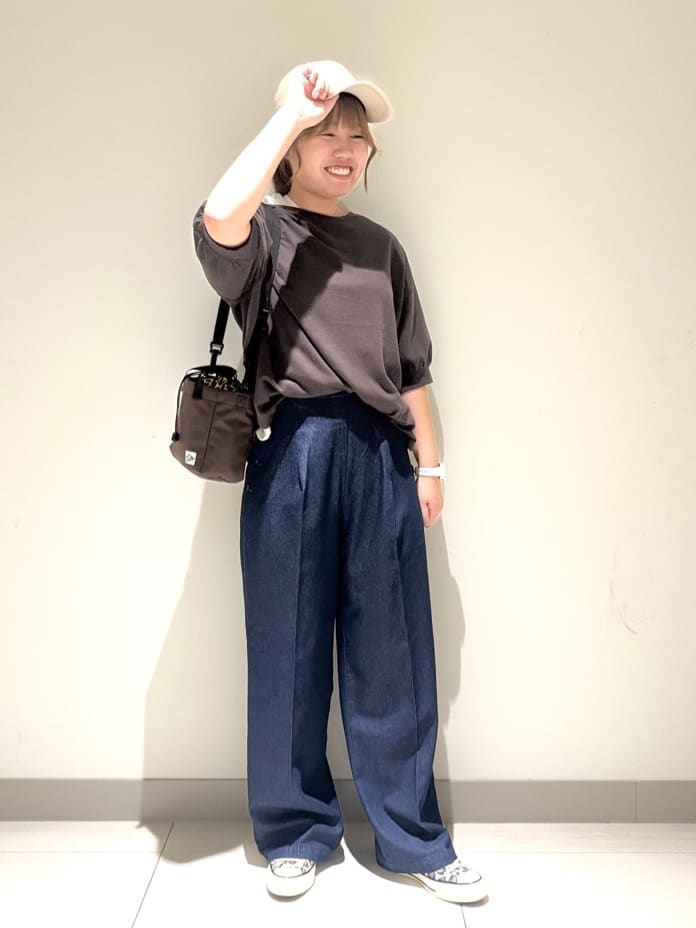 Liriさんの「Dessin｜【360度可愛い/前後2WAY/洗える】ライトコットンヘンリーカットソー」を使ったコーディネート