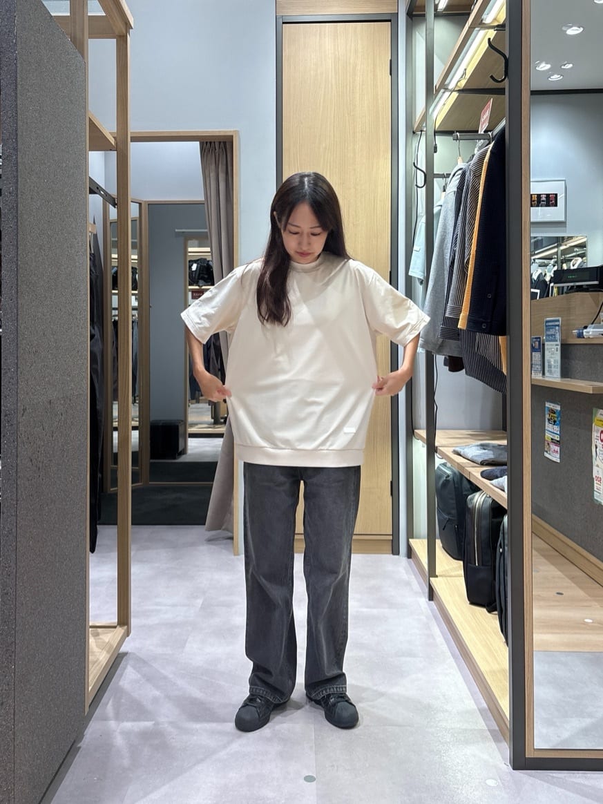 よぴさんの「TAKEO KIKUCHI｜【抗菌防臭/シーズンレス】シアサッカーギンガムチェック ストレッチシャツ」を使ったコーディネート