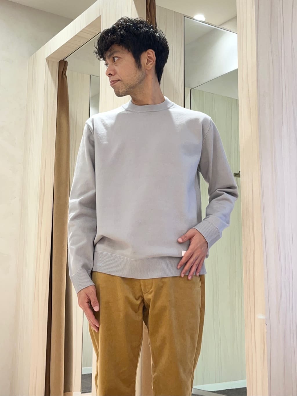 URAさんの「TAKEO KIKUCHI｜【Sサイズ～】アンチピリング テーラードネック ニット」を使ったコーディネート