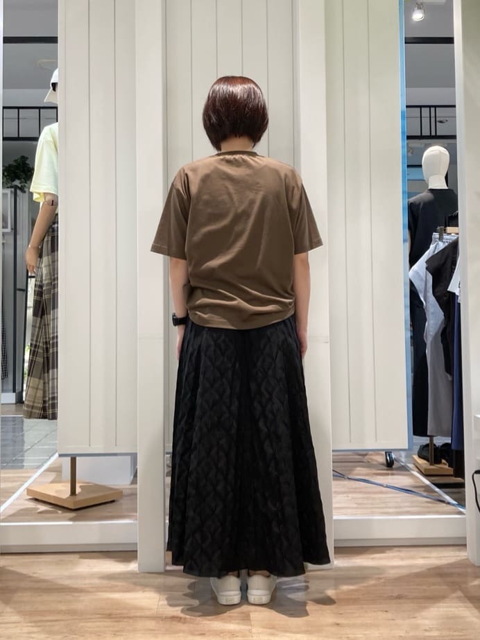 Takaoさんの「Dessin｜【洗える】オーガニックコットンロゴTシャツ」を使ったコーディネート