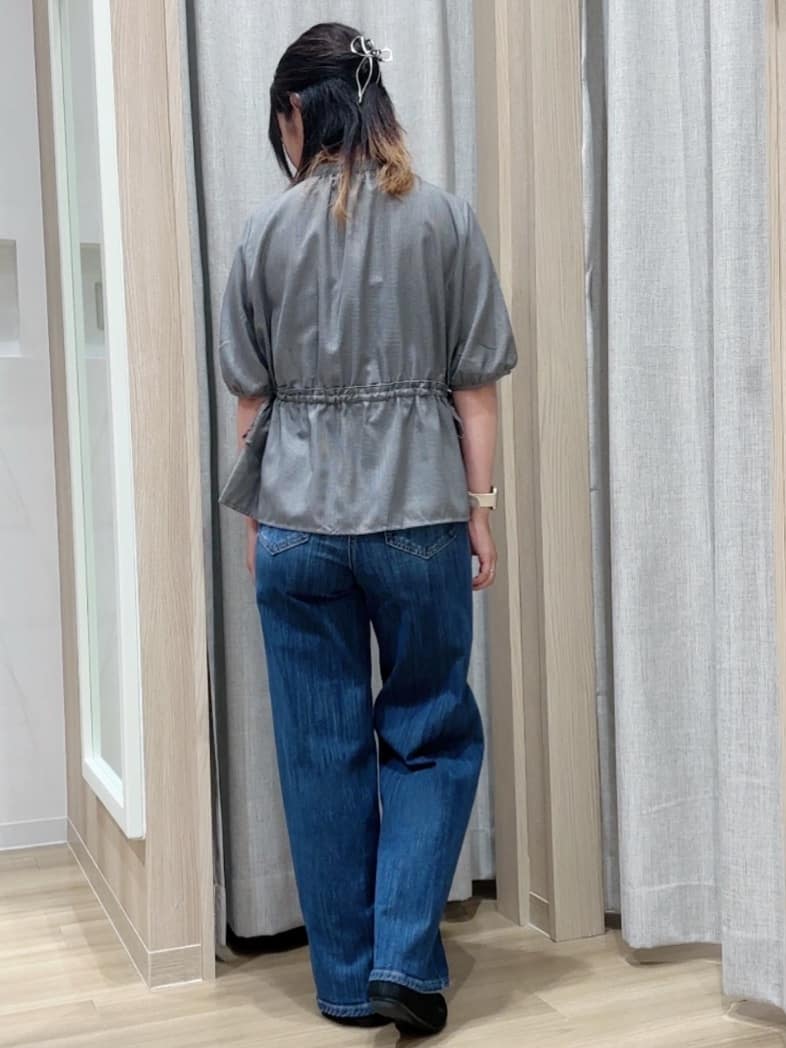 Fumikaさんの「grove｜【二の腕/体型カバー】メリハリシルエットが叶うシャーリングブラウス」を使ったコーディネート