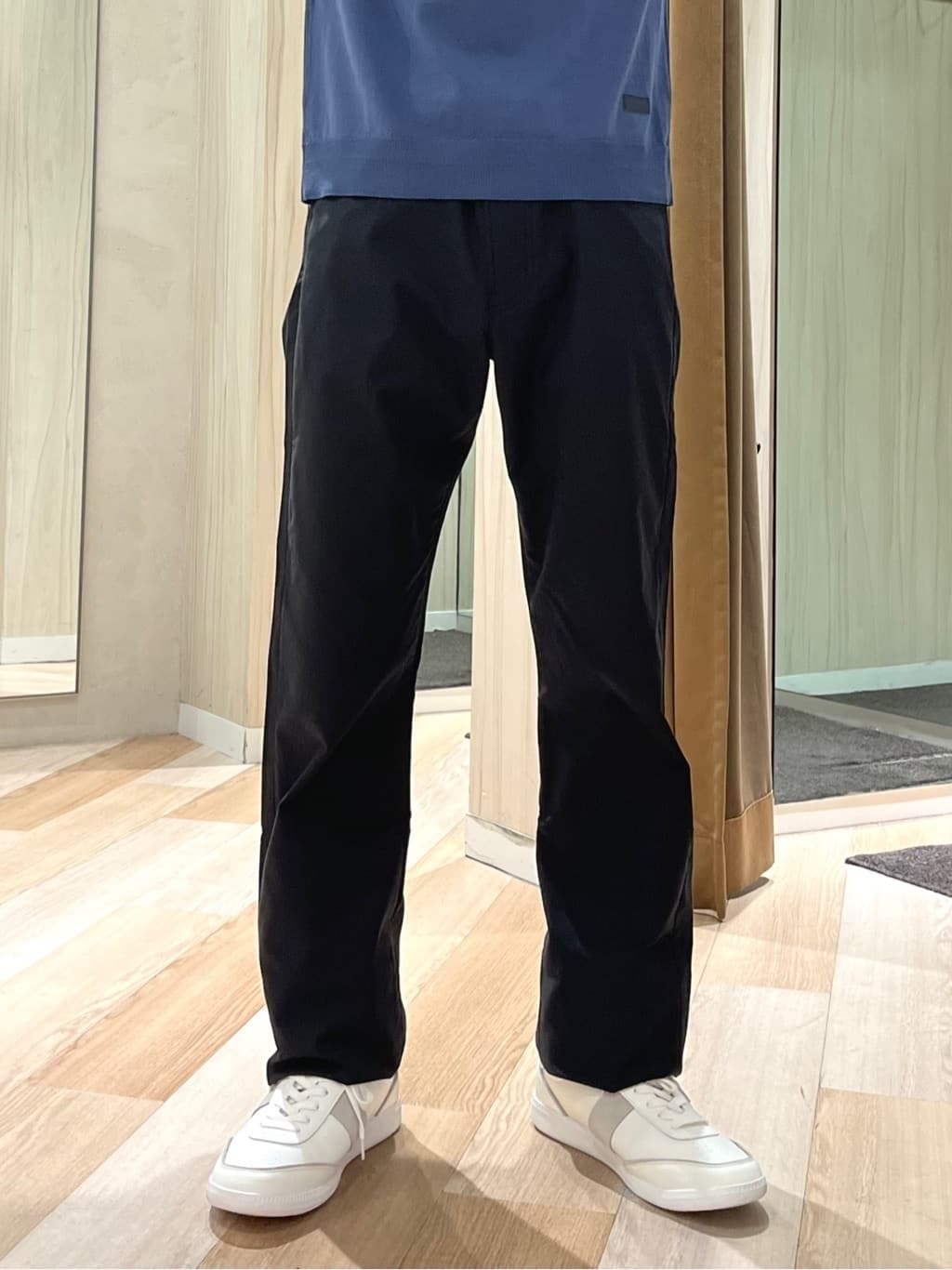 URAさんの「TAKEO KIKUCHI｜【Made in JAPAN】播州織 ストレッチ パンツ」を使ったコーディネート