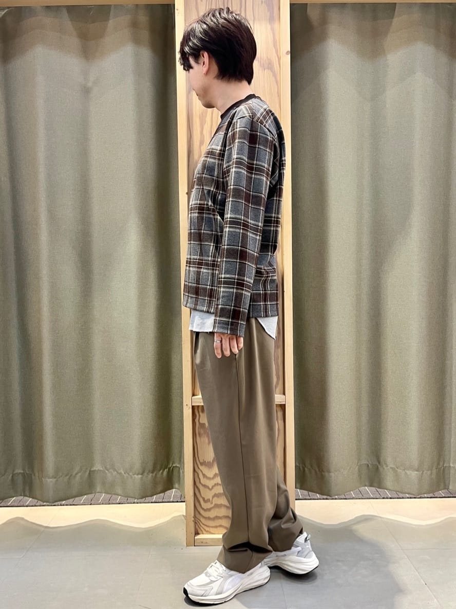 yoshiさんの「THE SHOP TK｜チェックジャカードプルオーバー」を使ったコーディネート