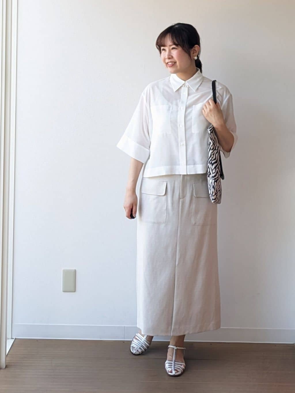 なみきさんの「UNTITLED｜【前開き/洗える】ショート丈シアーシャツ」を使ったコーディネート
