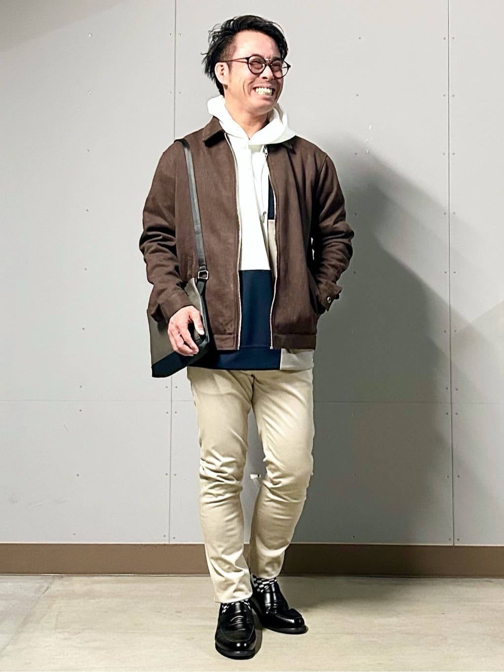 KENJI Iさんの「THE SHOP TK｜【一枚で着映える】ポンチブロッキングパーカ 洗濯機OK」を使ったコーディネート
