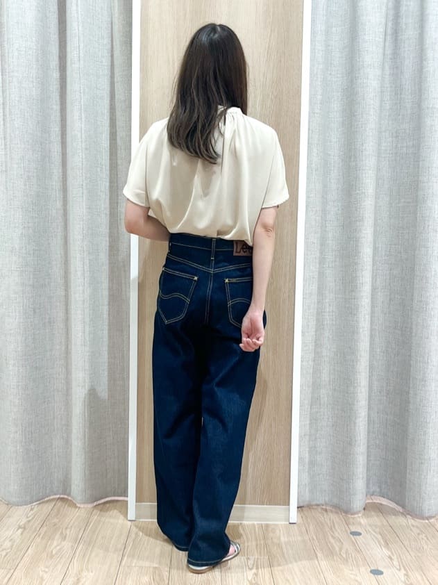 みーちゃんさんの「grove｜【Lee&times;grove別注】STRAIGHT DENIM PANTS」を使ったコーディネート