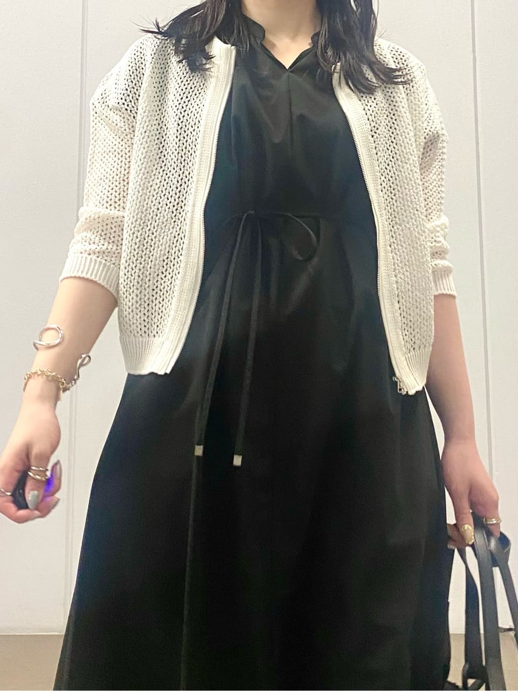 misakiさんの「INDIVI｜【洗える／UVケア／SETUP可能】ドロストワイドパンツ」を使ったコーディネート