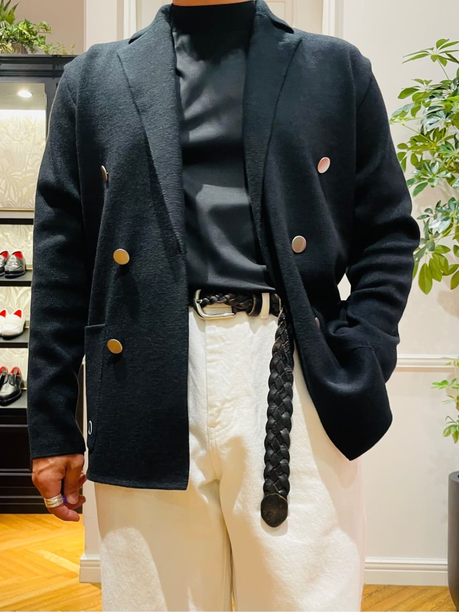 鶴田大士さんの「DRESSTERIOR｜ダブルブレスト ニットジャケット」を使ったコーディネート