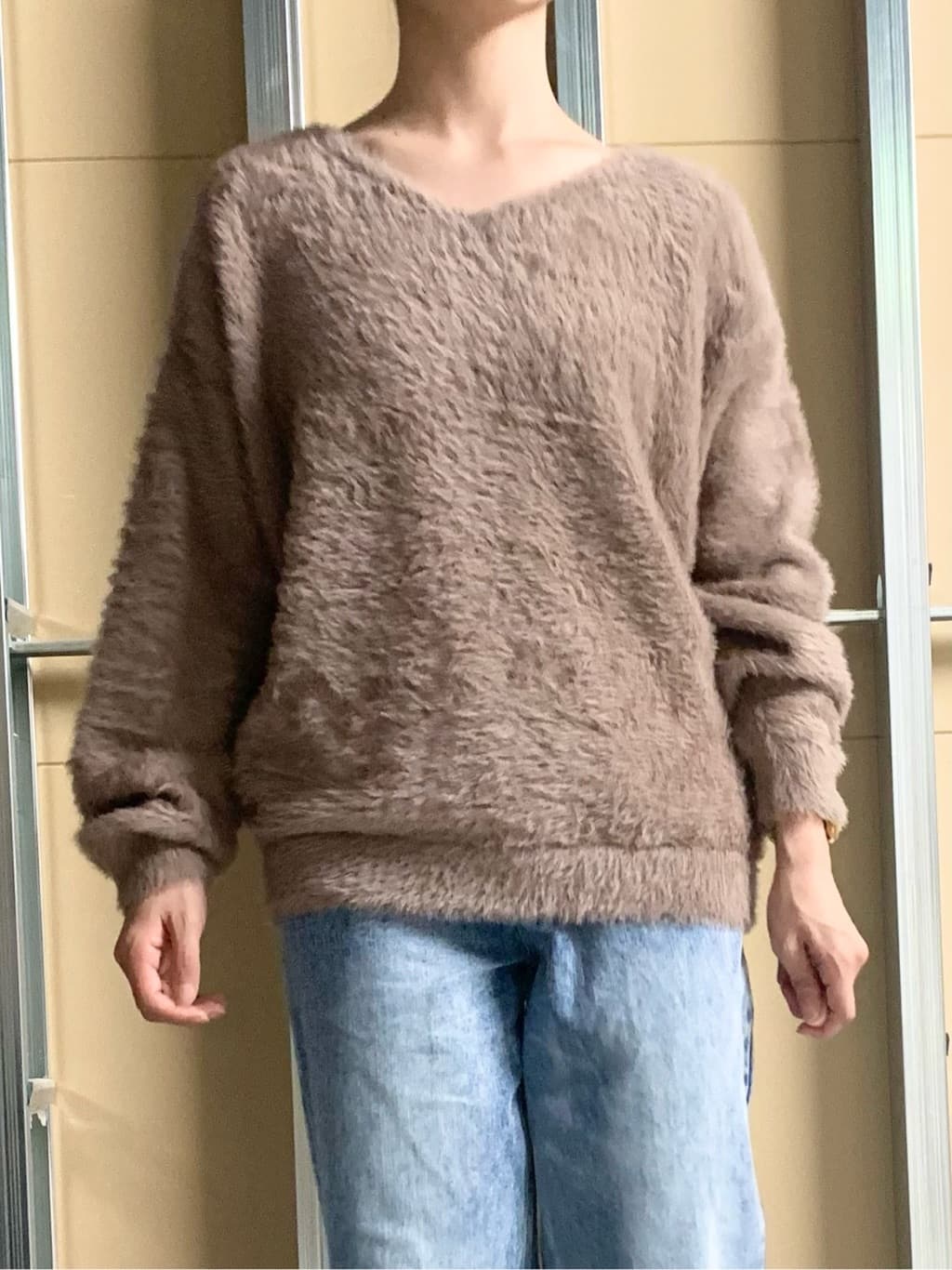 sahoさんの「THE SHOP TK｜【華やかで柔らか】ふわふわフェザーニット/洗える・前後2WAY」を使ったコーディネート