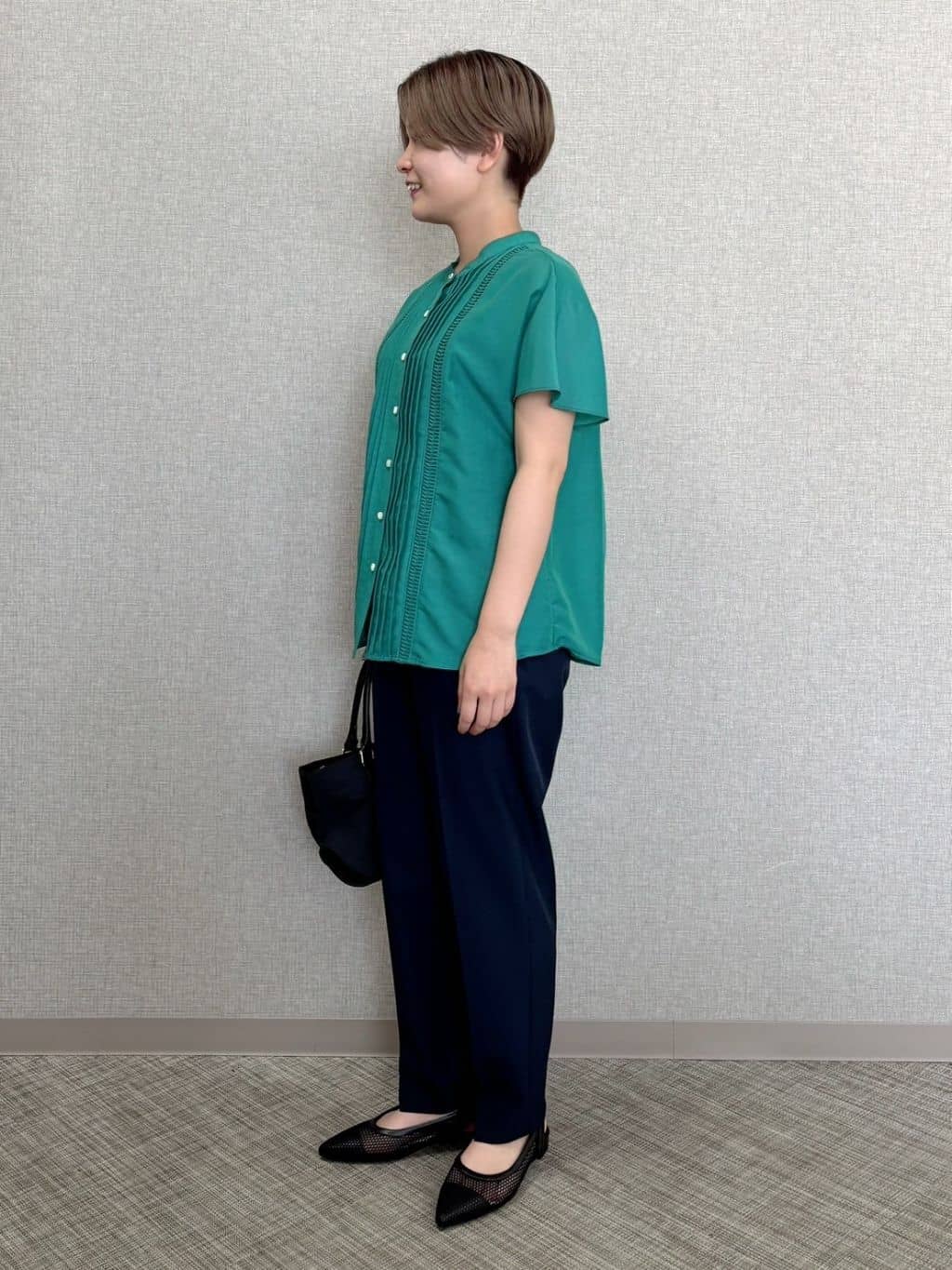 MATSUさんの「Reflect｜◆【選べる7色◎／手洗い可】フロントピンタックデザインブラウス」を使ったコーディネート
