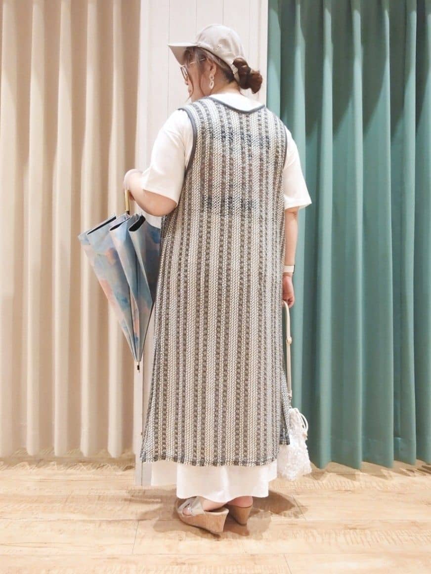 タガさんの「SHOO･LA･RUE｜◆キラキラループマガールサンダル」を使ったコーディネート