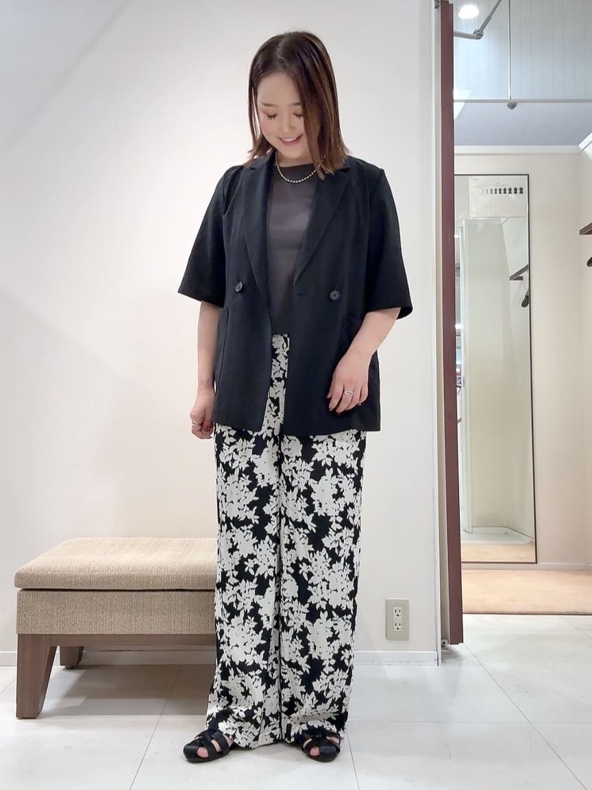 YUIさんの「UNTITLED｜【吸水速乾/洗える】ハーフスリーブジャケット」を使ったコーディネート