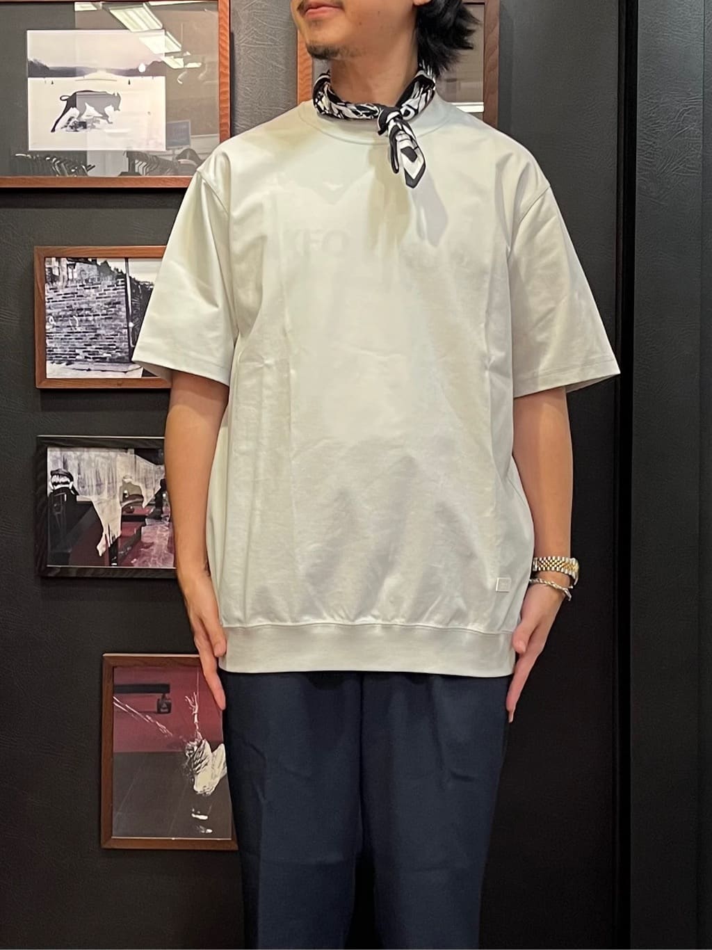KUROさんの「TAKEO KIKUCHI｜【抗菌防臭／5サイズ展開】ハイゲージポンチ Tシャツ」を使ったコーディネート