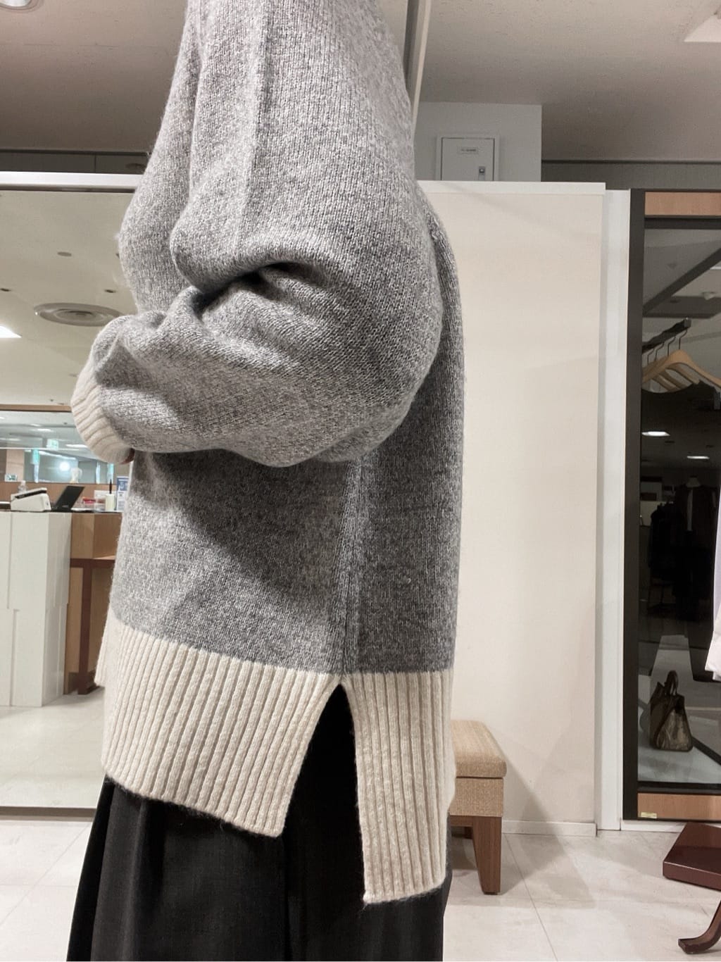 IWAMOさんの「UNTITLED｜【8色展開/洗える】ウールカシミヤ ハイネックニット」を使ったコーディネート