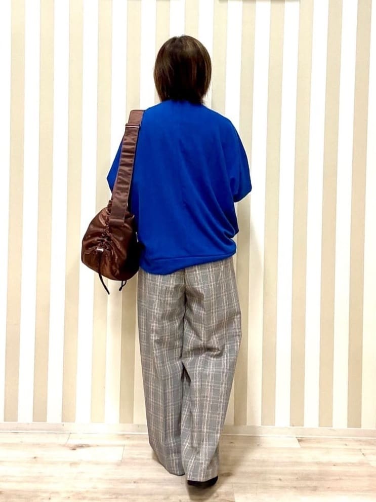 pieceさんの「SHOO･LA･RUE｜【洗濯機可/S-LL】すっきり上品きれい見え タックワイドパンツ」を使ったコーディネート