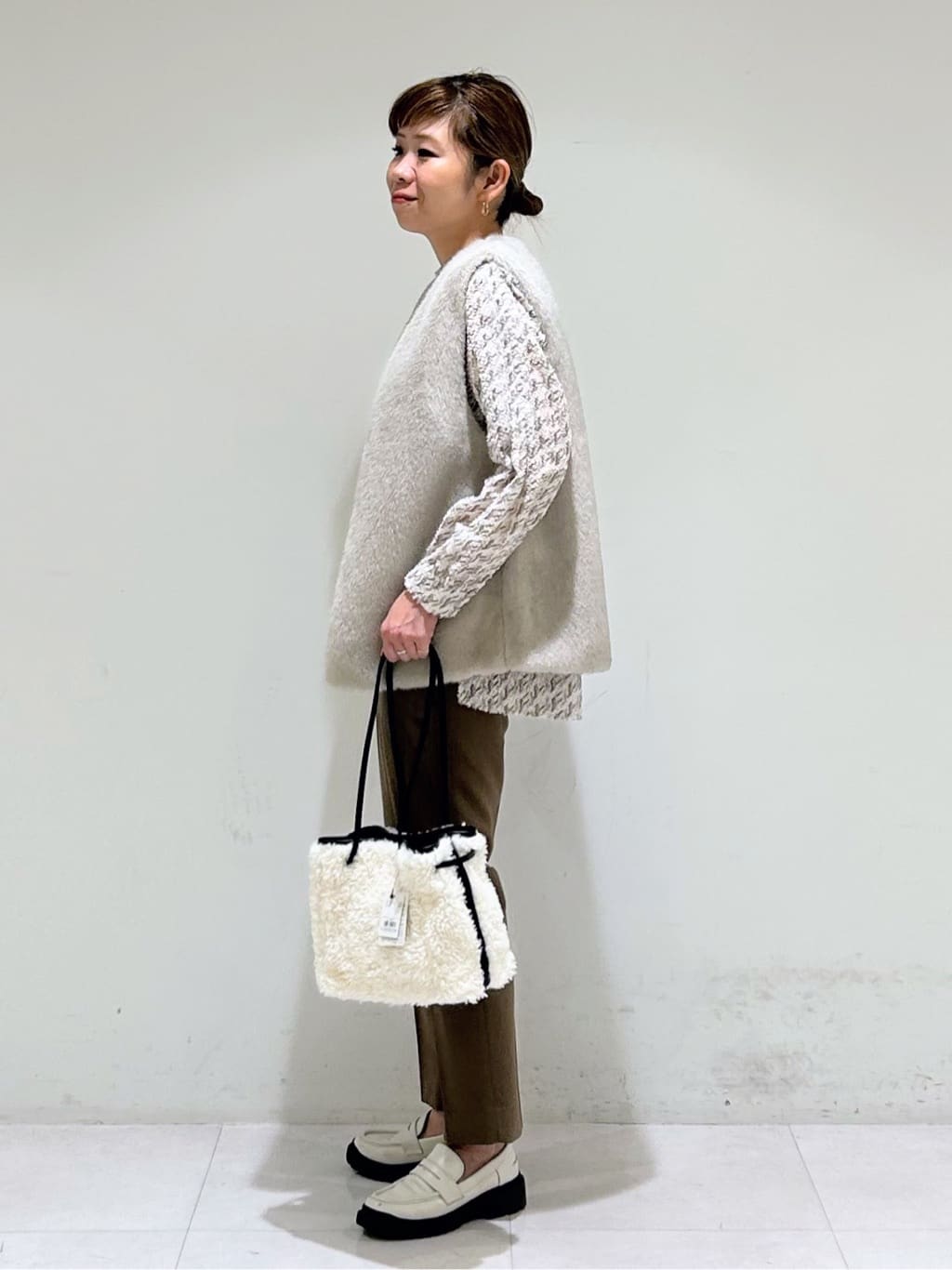 tsuyuさんの「INDIVI｜【軽羽織り】フーディーライトコート」を使ったコーディネート