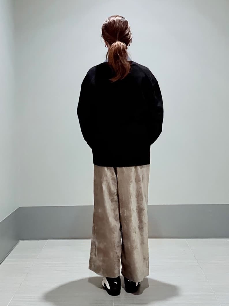 Yamaさんの「DRESSTERIOR｜ソフト別珍イージーパンツ」を使ったコーディネート