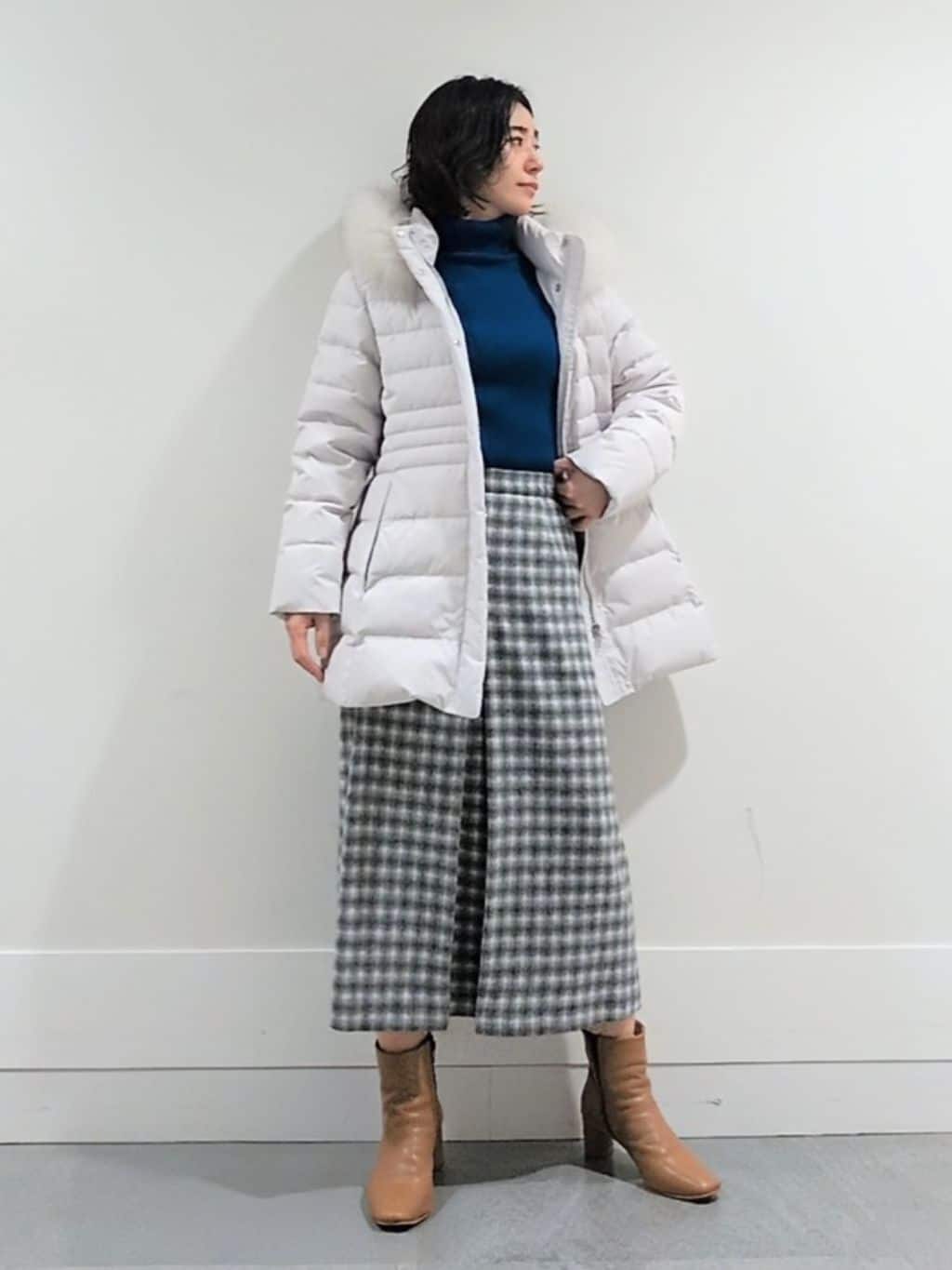 ミズタさんの「UNTITLED｜【はっ水機能/フード取り外し可】ミディダウンコート」を使ったコーディネート