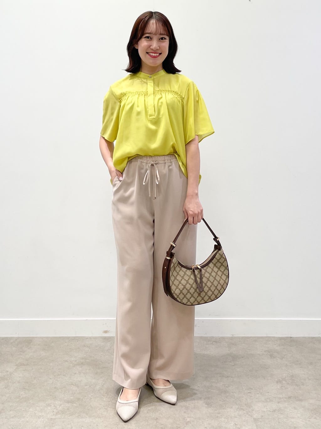 yukariさんの「Reflect｜【選べる5色◎／マシンウォッシュ可】シャーリングデザインブラウス」を使ったコーディネート