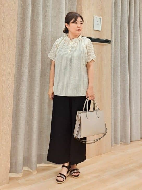 ふるさんの「grove｜【接触冷感】見た目はきちんと、着心地はらくちん クロップドベイカーパンツ」を使ったコーディネート