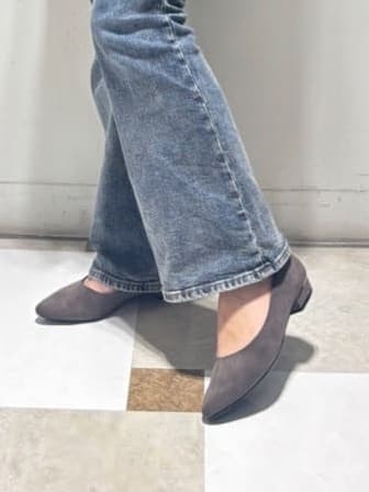 せらら⭐️さんの「ESPERANZA｜《定番》晴雨兼用クッションフラットパンプス」を使ったコーディネート