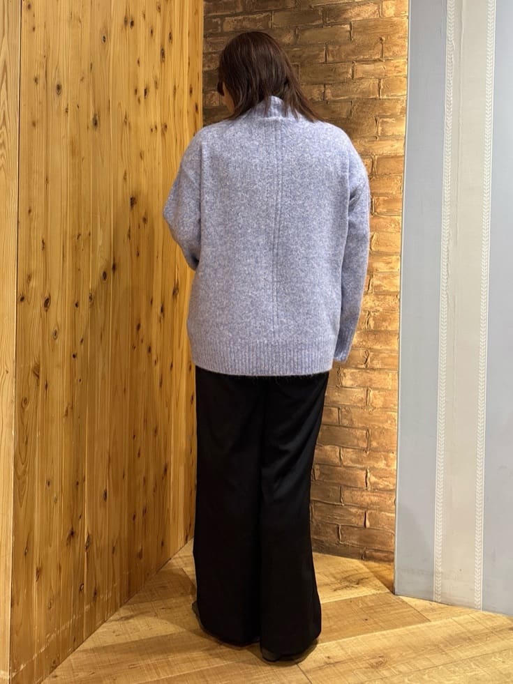 ゆかぴさんの「SHOO･LA･RUE｜ストレッチローヒール」を使ったコーディネート