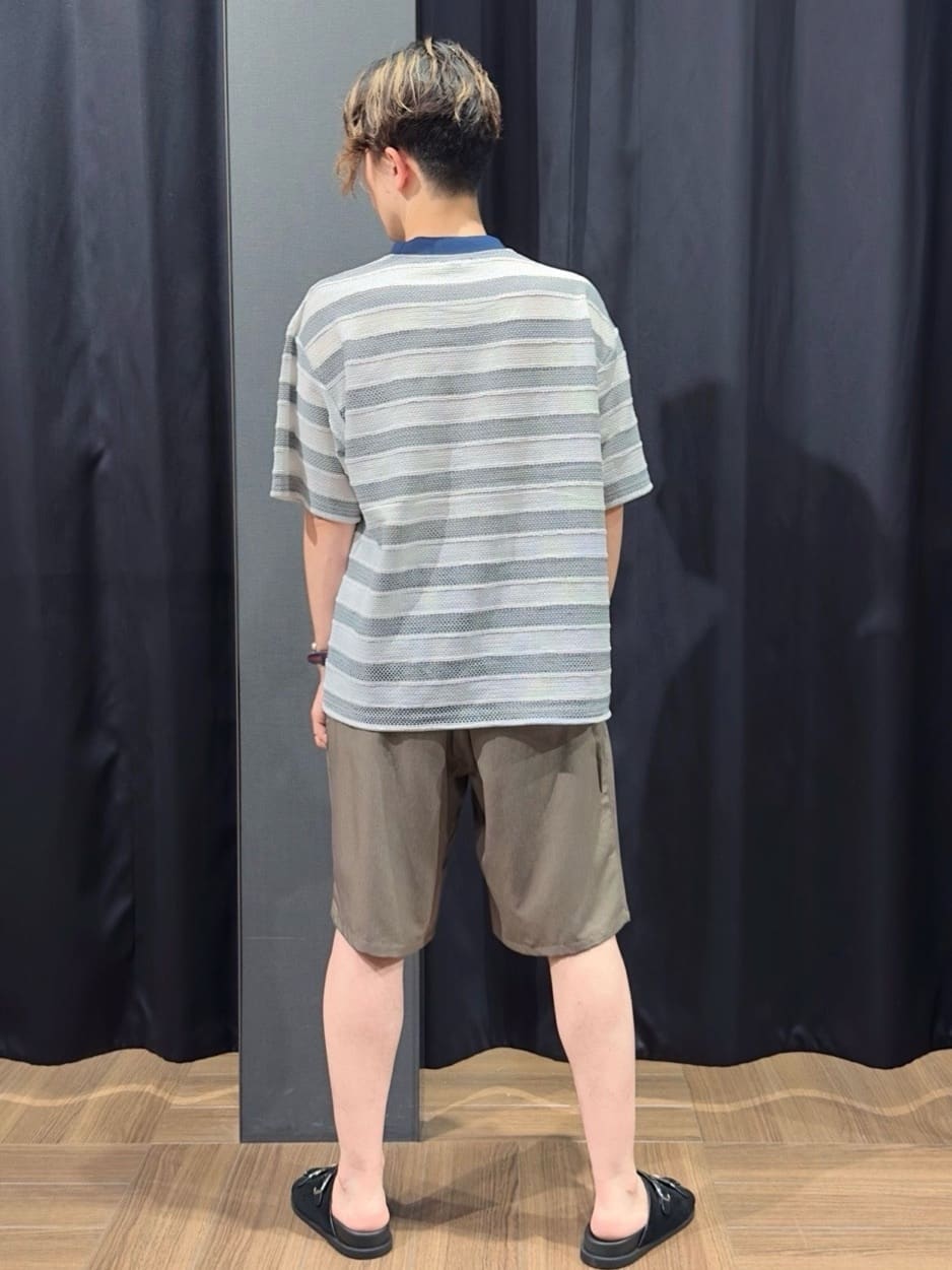 tomoyaさんの「THE SHOP TK｜変形ボーダー半袖Tシャツ【洗濯機OK】」を使ったコーディネート