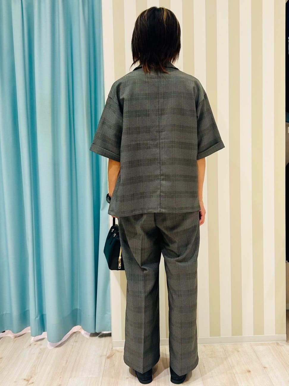 ふっきーさんの「SHOO･LA･RUE｜【セットアップ可/洗濯後しわになりにくい】5分袖テーラードジャケット」を使ったコーディネート