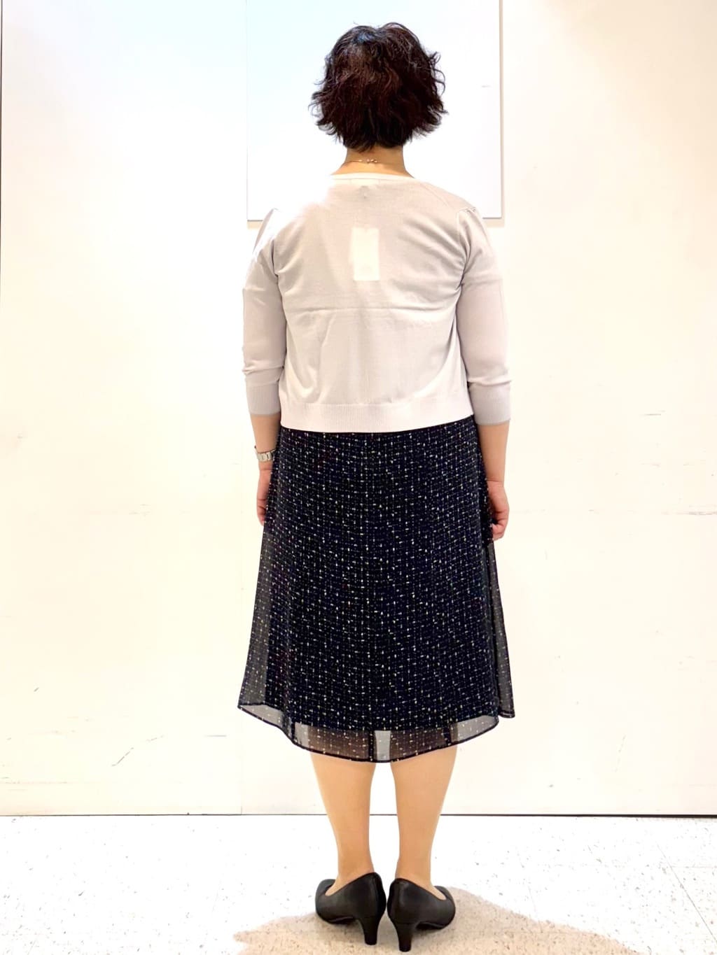 ヤスコさんの「Reflect｜【WEB先行カラーあり／マシンウォッシュ可／ナローベルト付き】オフボディツイードチェックワンピース」を使ったコーディネート