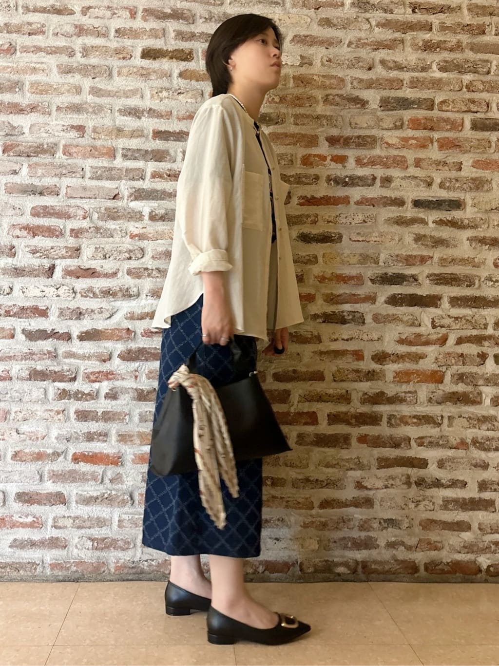 しばさんの「THE SHOP TK｜アソートロゴTシャツ【接触冷感/防シワ/吸水速乾/UVケア/洗濯機OK】」を使ったコーディネート
