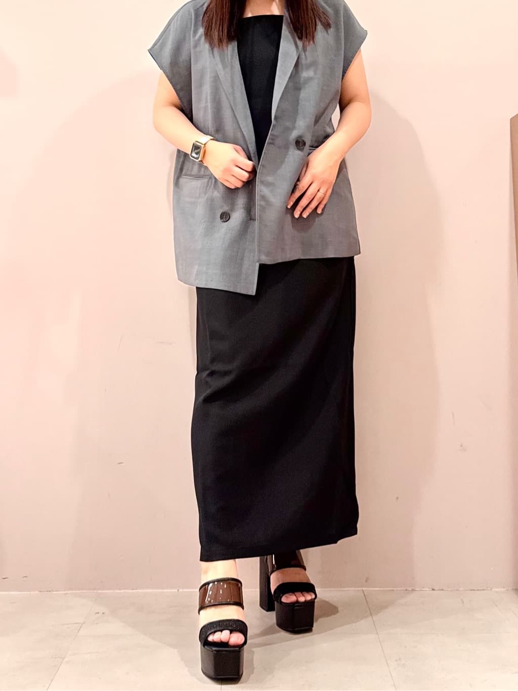 SEIKOさんの「ESPERANZA｜【ラク盛り／サンダル】リピーター続出／脚長美脚　ミュールサンダル」を使ったコーディネート